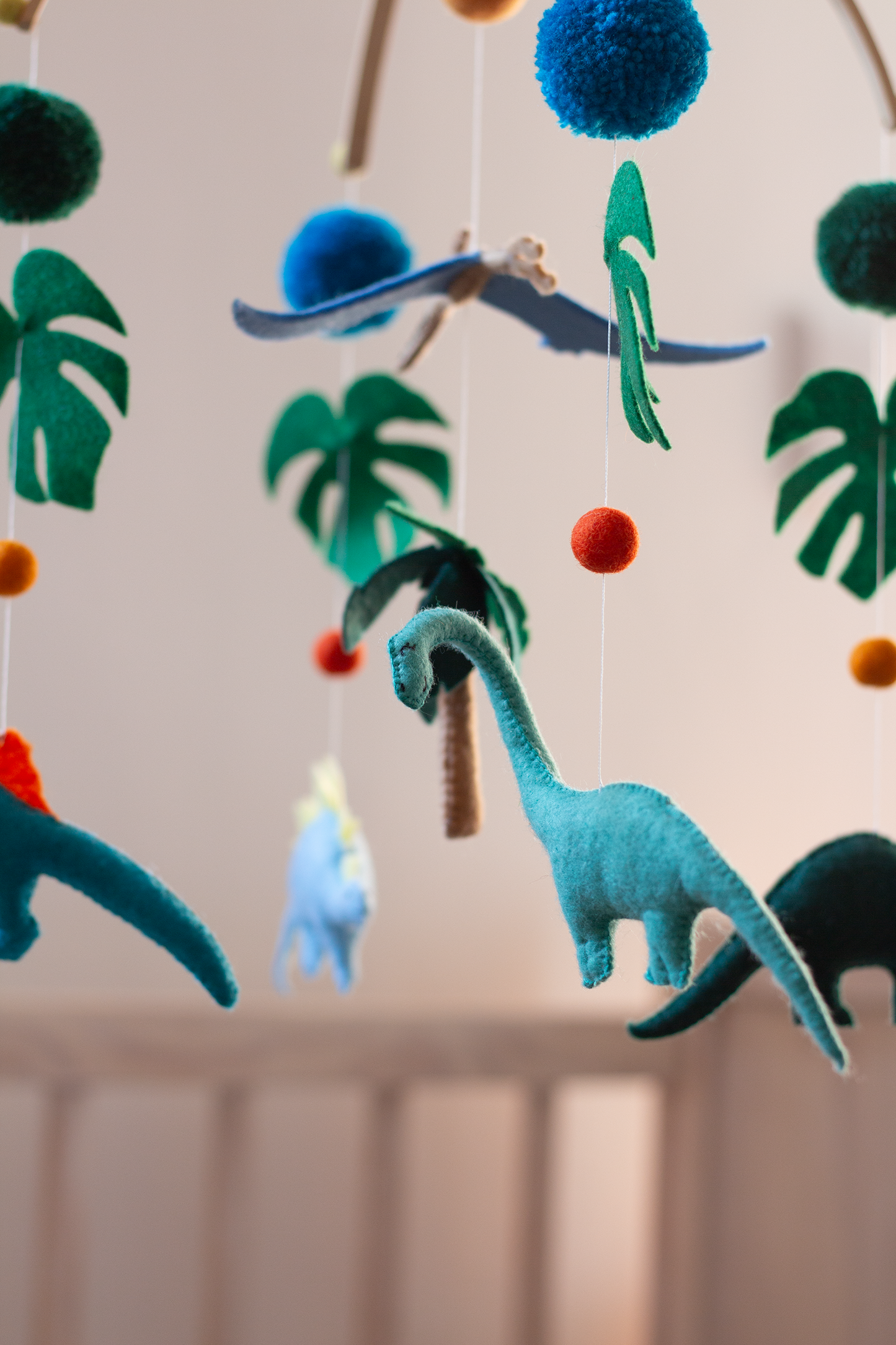 Dinos in Paradise V1 Split Frame Mobile