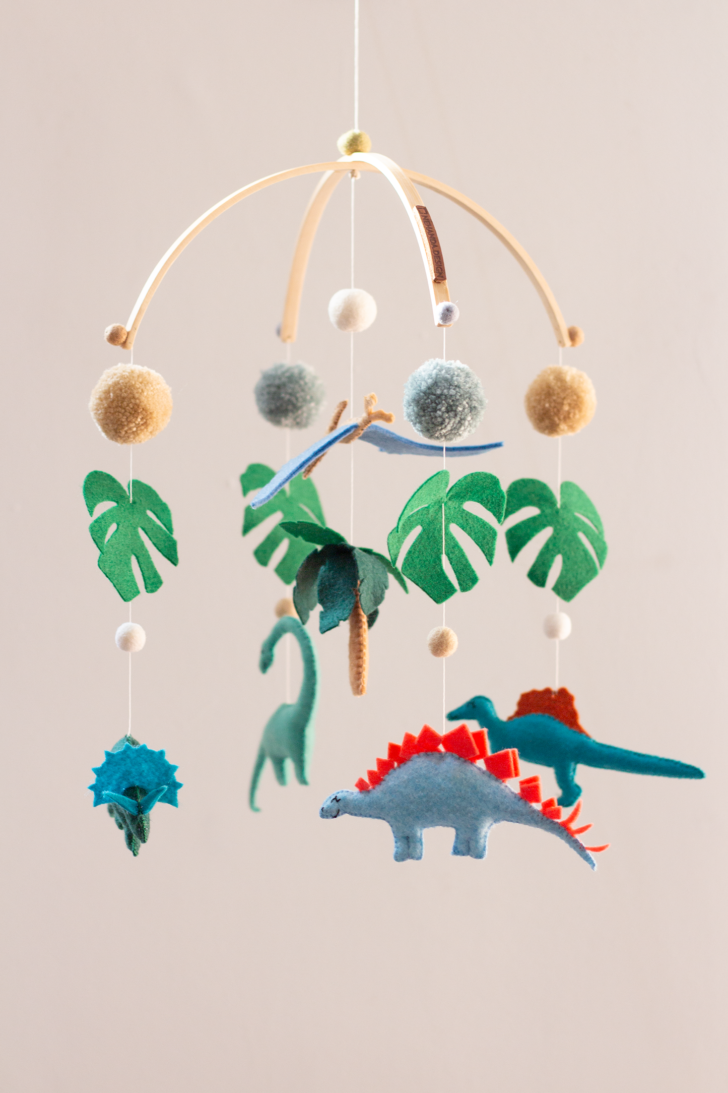 Dinos in Paradise V1 Split Frame Mobile