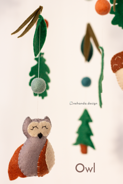 Woodland Wildlife hanging mobile with sleepy owl